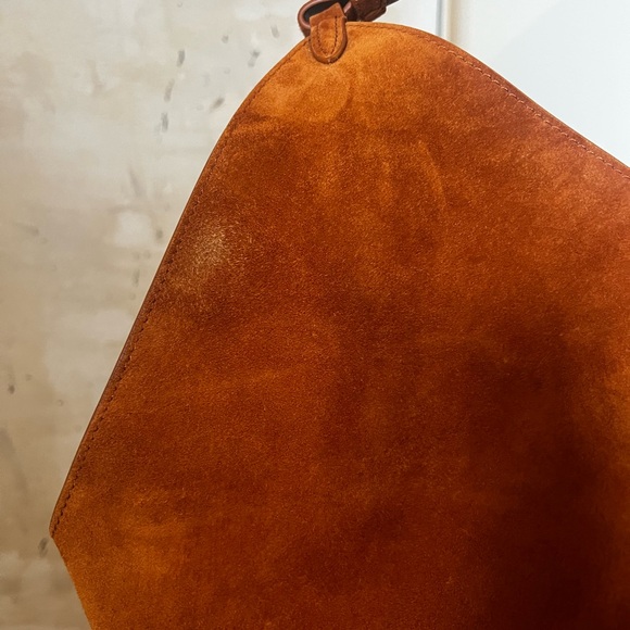 Authentic KHAITE Lotus Medium Tan Suede Shoulder Bag - Picture 11 of 12